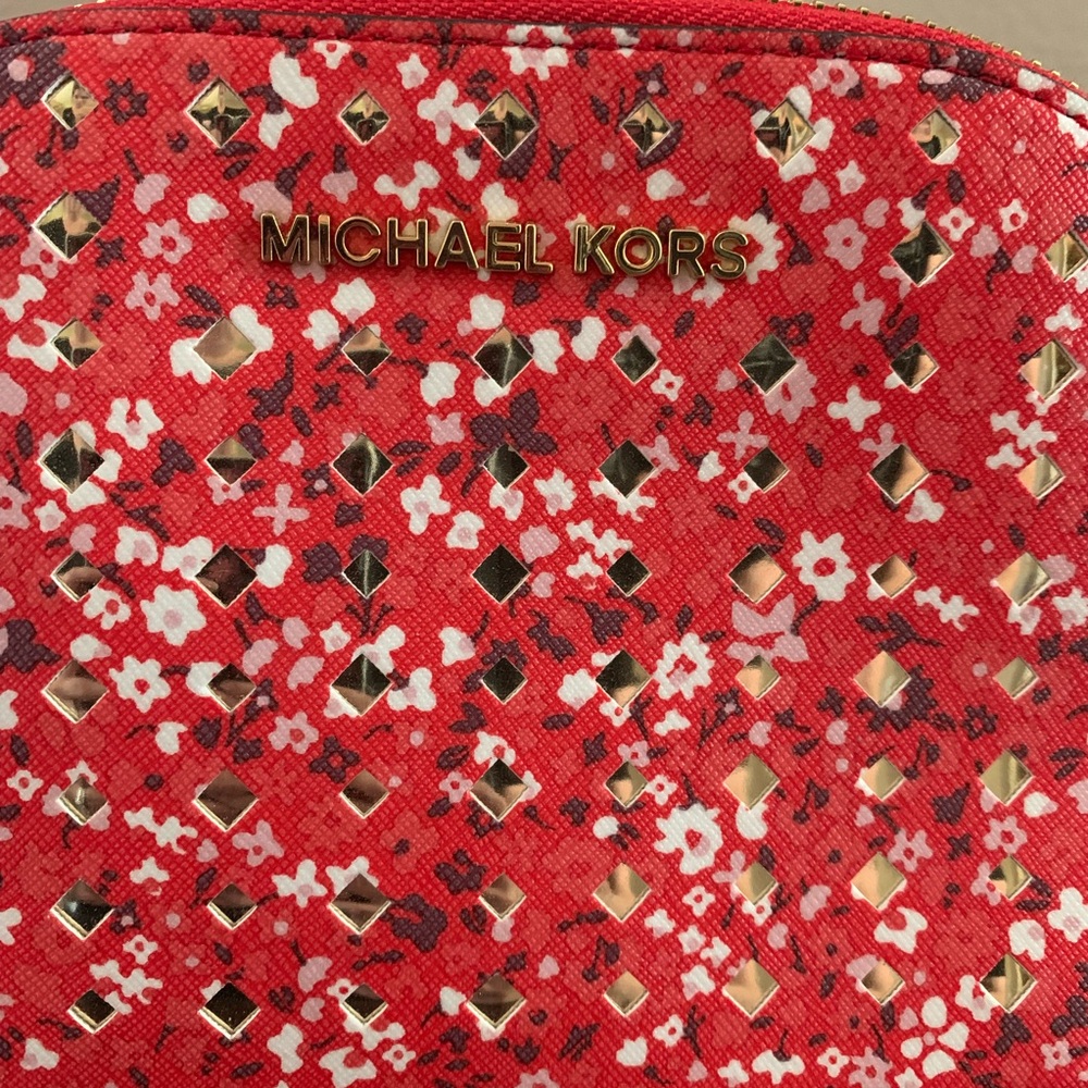 Michael Kors Cosmetic Bag NWOT Never Used - Picture 3 of 6